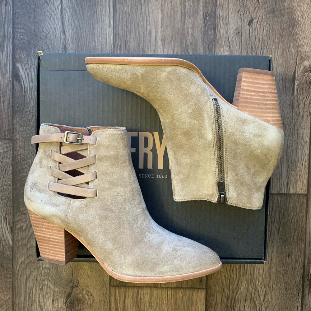 🆕 FRYE | Women Reed Strappy Suede Bootie - Picture 2 of 5